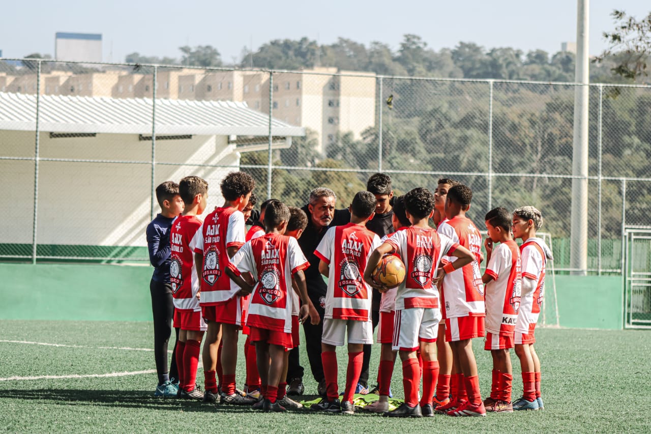 Projeto Ajax completa 25 anos transformando vidas em Osasco
