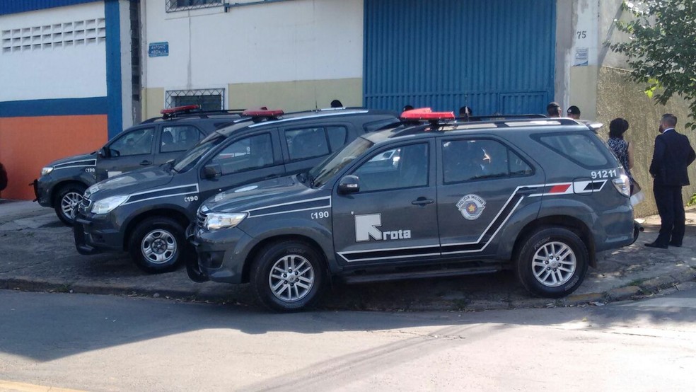 Tiroteio entre assaltantes do “Novo Cangaço” e a ROTA assusta moradores no Km 21 da Raposo Tavares